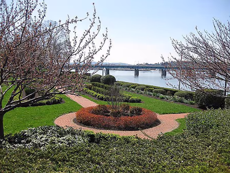 Historic Harrisburg Pet-Friendly Vacation Lofts, Harrisburg Furnished Apartment Accommodations