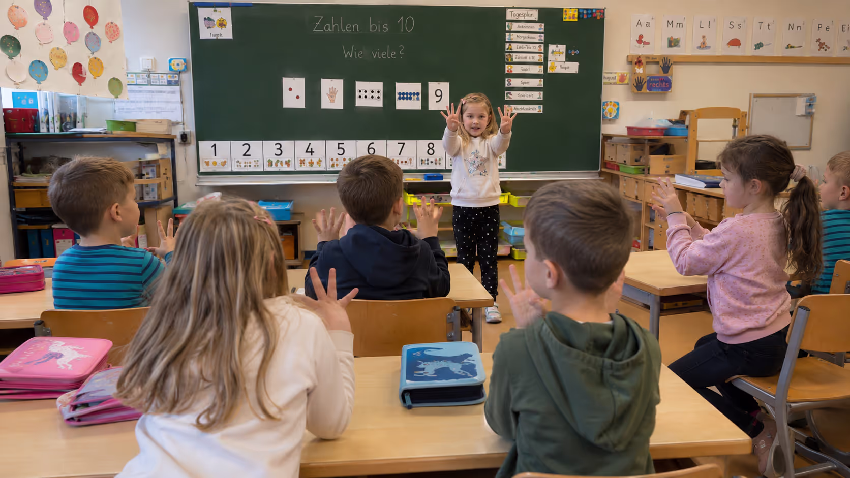 Unterrichtsentwurf Zahlen bis 10 Unterrichtsentwurf Zahlen bis 10