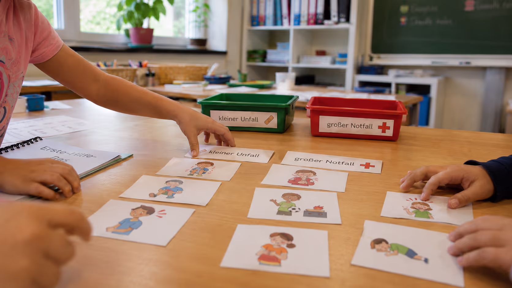 https://www.carosclass.com/unterrichtsentwurf-erste-hilfe/ https://www.carosclass.com/unterrichtsentwurf-erste-hilfe/