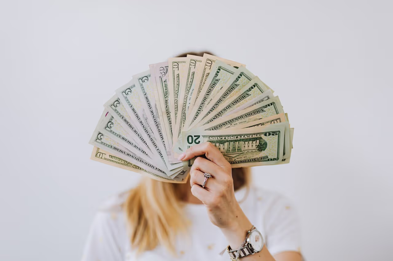 Who Pays for Travel to a House Sit Who Pays for Travel to a House Sit