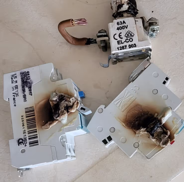 burnt fuses from Kefalonia, house sit burnt fuses from Kefalonia, house sit