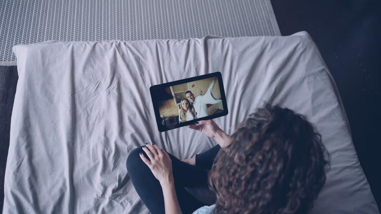 A house sitter applying for a house sit by being on a video call with the owners