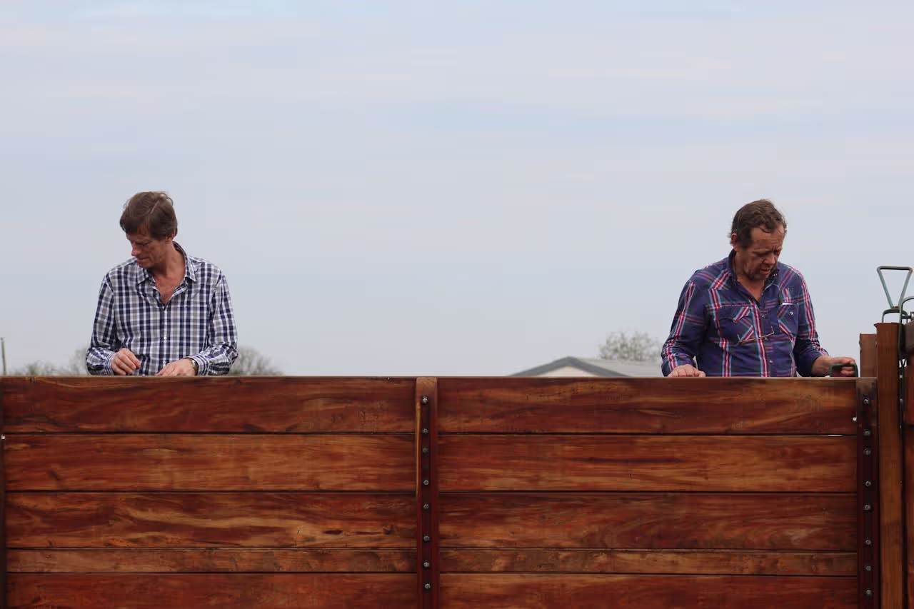 neighbours by a fence neighbours by a fence