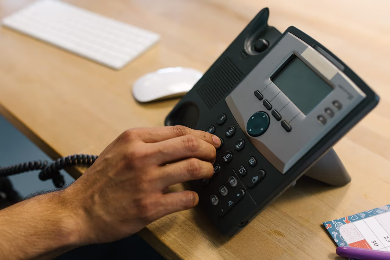 Calling the house sitter who is ghosting 