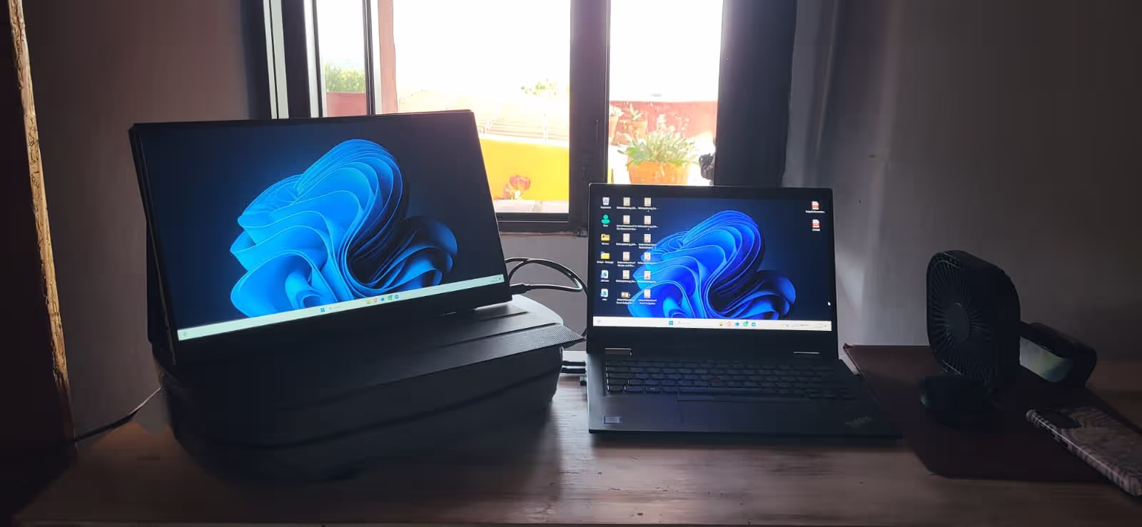 Double screen for better productivity Double screen for better productivity