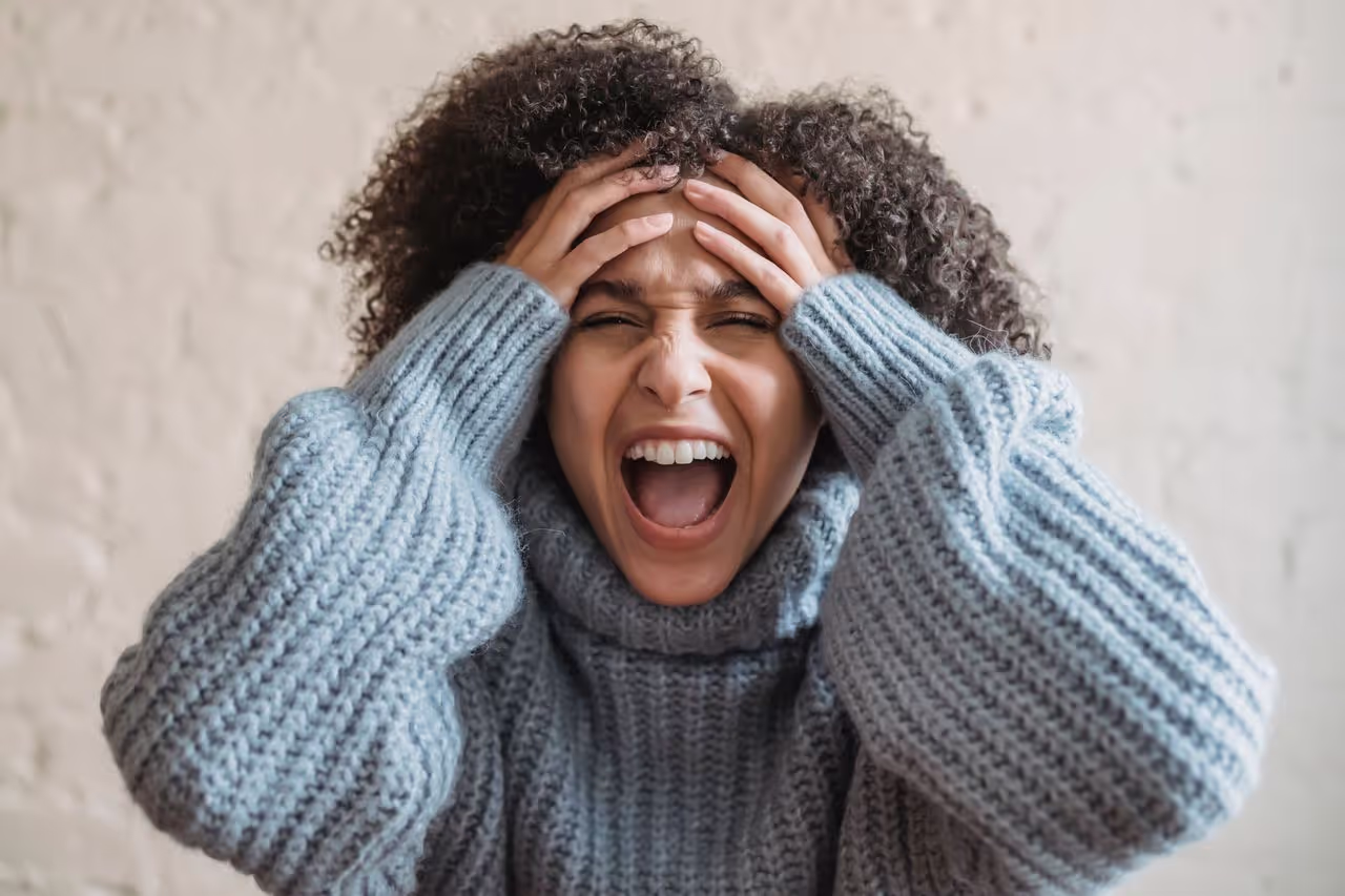 A house owner frustrated by the house sit A house owner frustrated by the house sit