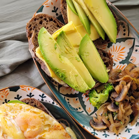 Breaking the fast, simple healthy food Breaking the fast, simple healthy food