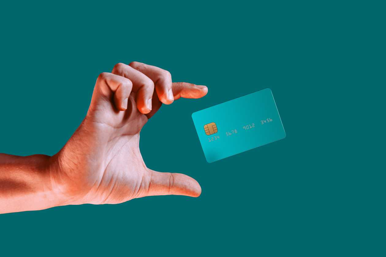 Evaluating Benefits and Drawbacks Credit Card
